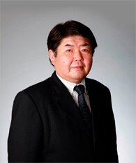 江守 利行