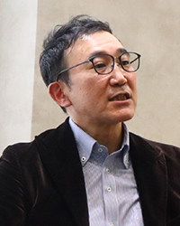 香川憲昭氏