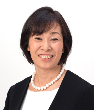 中村 文子氏