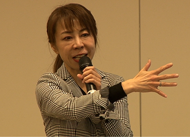 満倉 靖恵
