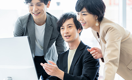 周囲の巻き込み力強化研修の詳細ページはこちら